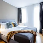 Vagabond Downtown 4*