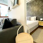 Vagabond Downtown 4*