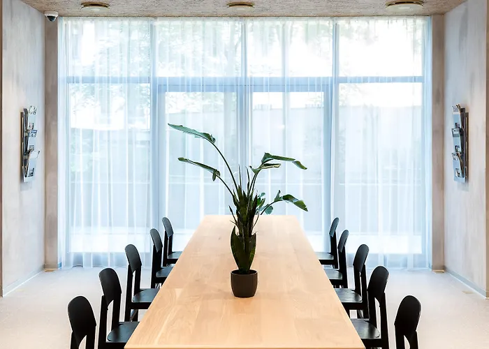 Vagabond Downtown 公寓式酒店