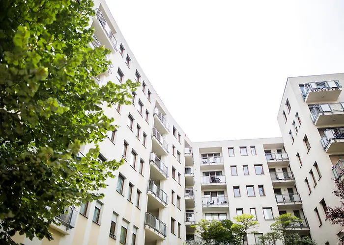 Vagabond Downtown 4*