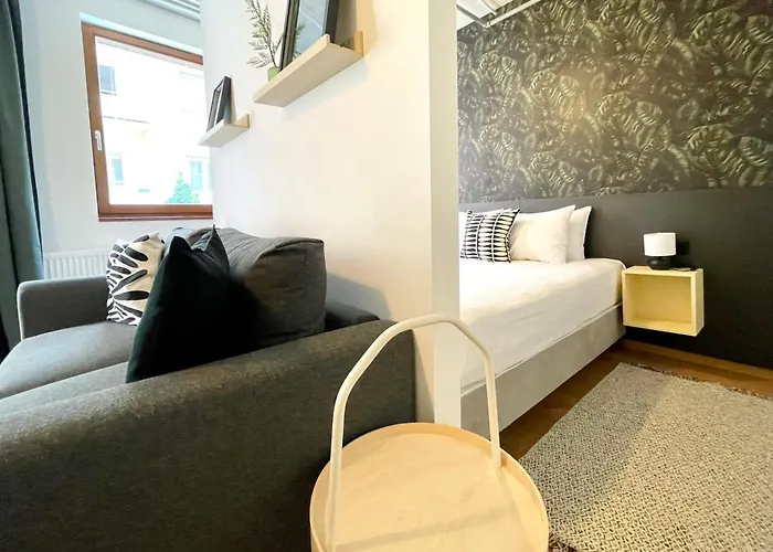 Vagabond Downtown 4*