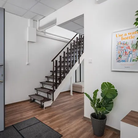 Vagabond Downtown Apartahotel 4*