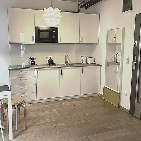 Vagabond Downtown Apartahotel 4*
