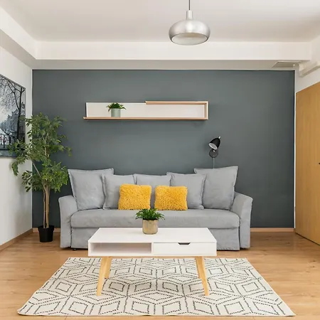 Vagabond Downtown 4*