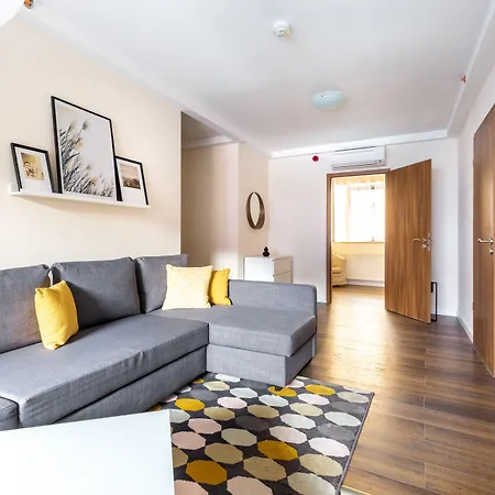 Vagabond Downtown 4*