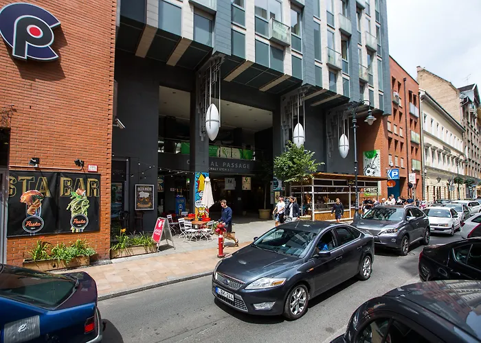 Vagabond Downtown 4*