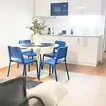 Vagabond Downtown 4*