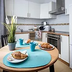 Vagabond Downtown Aparthotel 4*