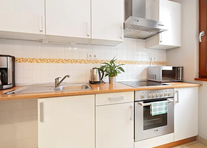 Vagabond Downtown 4*