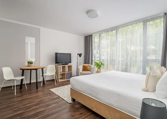 Vagabond Downtown Aparthotel 4*