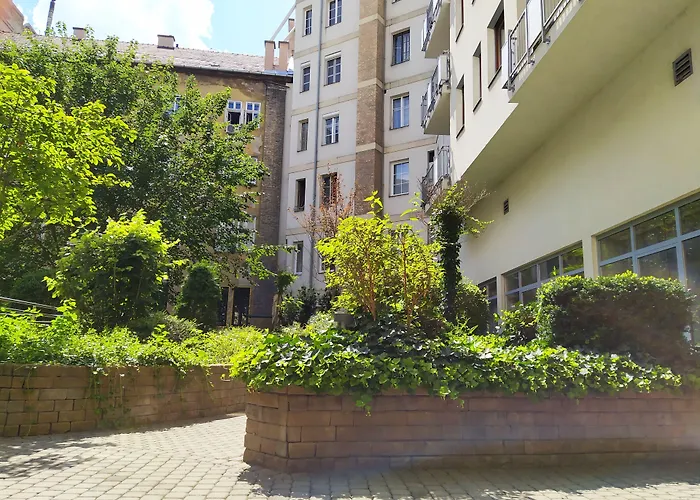 Vagabond Downtown Aparthotel