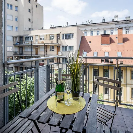 Vagabond Downtown 4* Будапешт