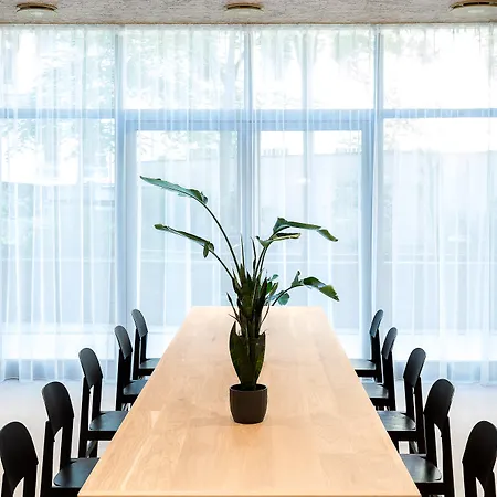 Vagabond Downtown Апарт-отель